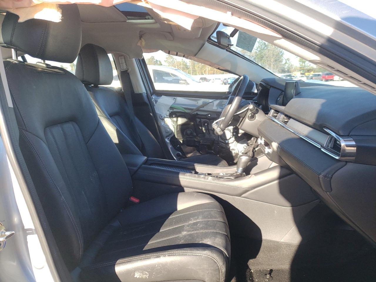 Photo 5 from auction – 2018 MAZDA 6 TOURING with VIN JM1GL1VM5J1312849