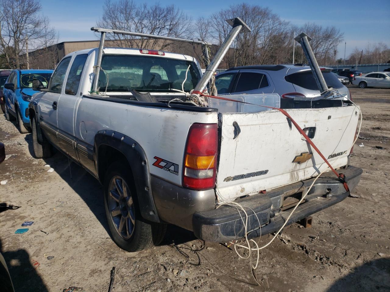 Photo 3 from auction – 2002 CHEVROLET SILVERADO with VIN 2GCEK19V421420694