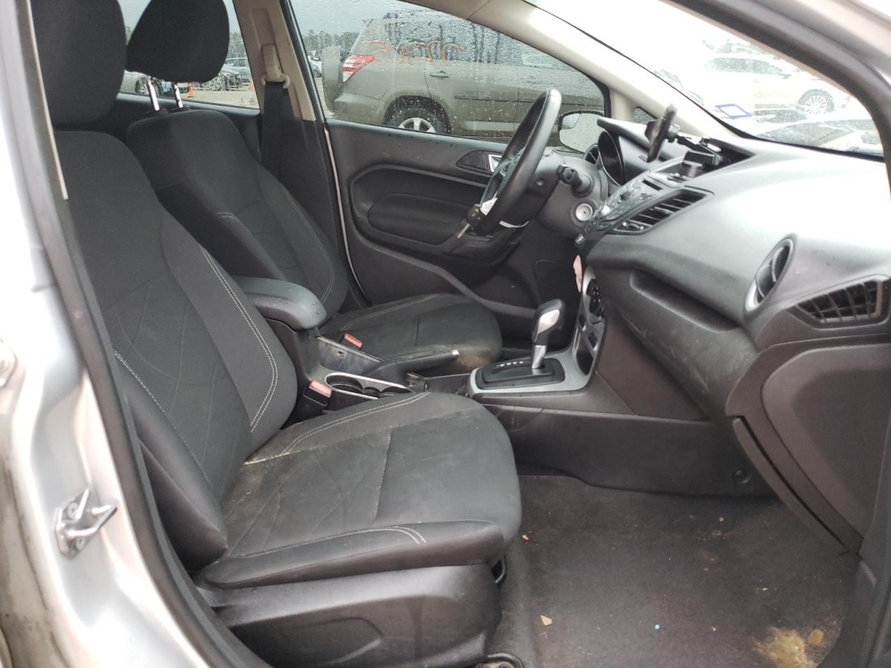 Photo 5 from auction – 2015 FORD FIESTA SE with VIN 3FADP4EJ4FM161548