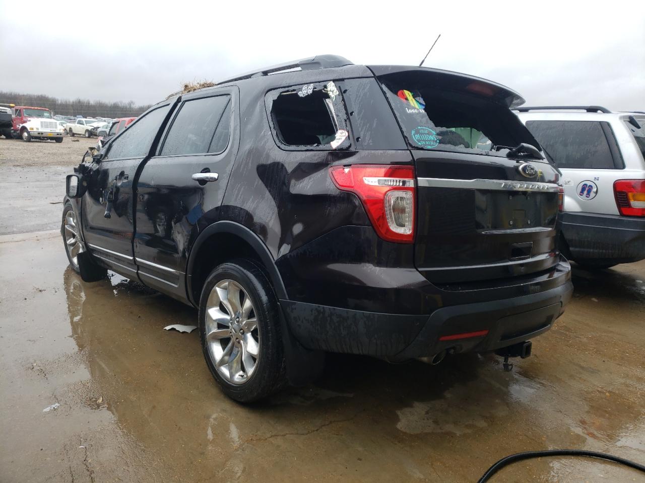 Photo 3 from auction – 2013 FORD EXPLORER L with VIN 1FM5K8F82DGA95908
