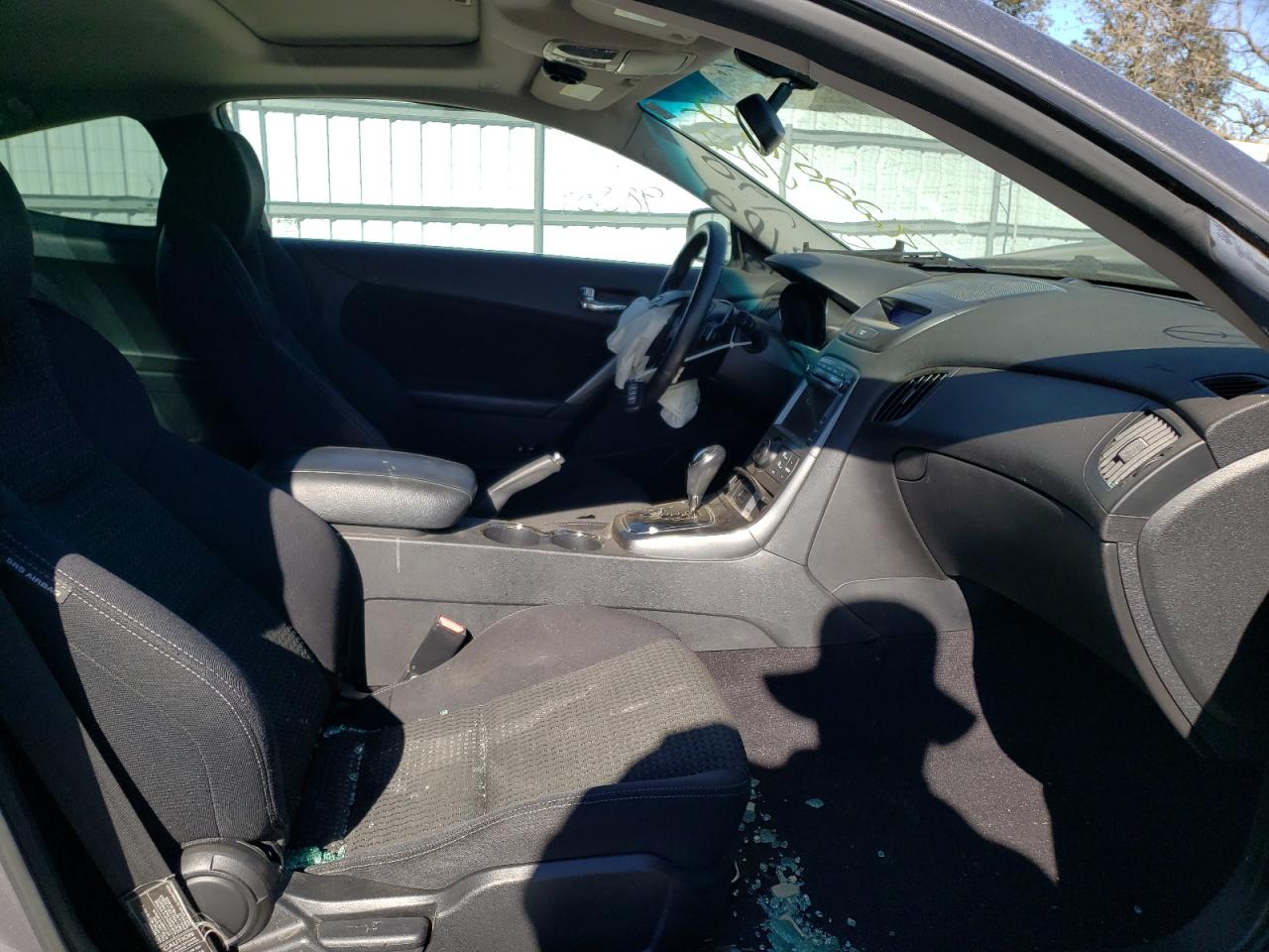 Photo 5 from auction – 2012 HYUNDAI GENESIS CO with VIN KMHHT6KD5CU073533