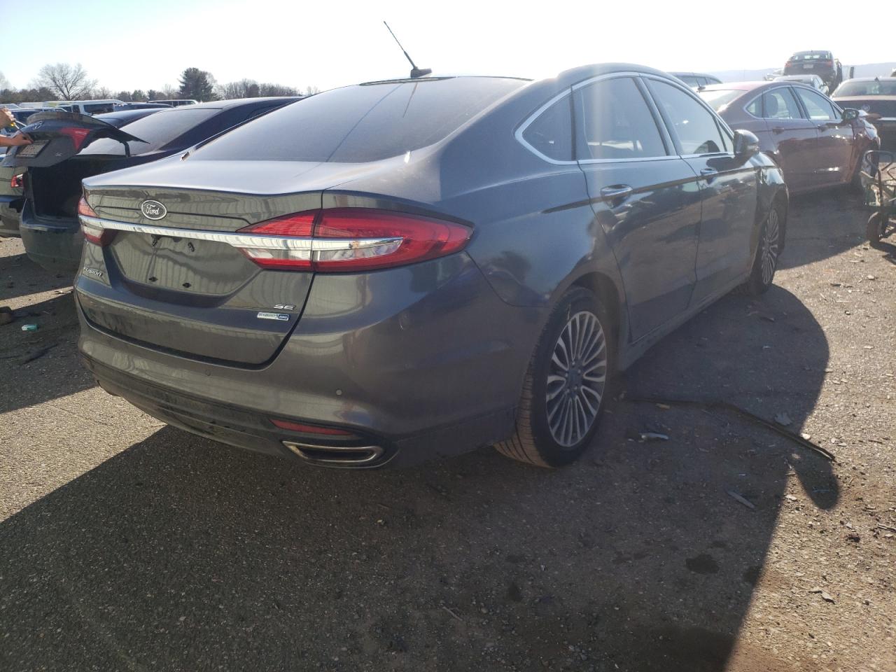 Photo 4 from auction – 2017 FORD FUSION SE with VIN 3FA6P0T92HR118519