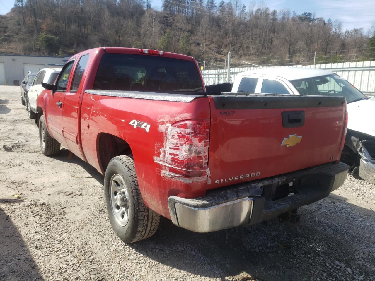 Photo 3 from auction – 2013 CHEVROLET SILVERADO with VIN 1GCRKSE72DZ364263