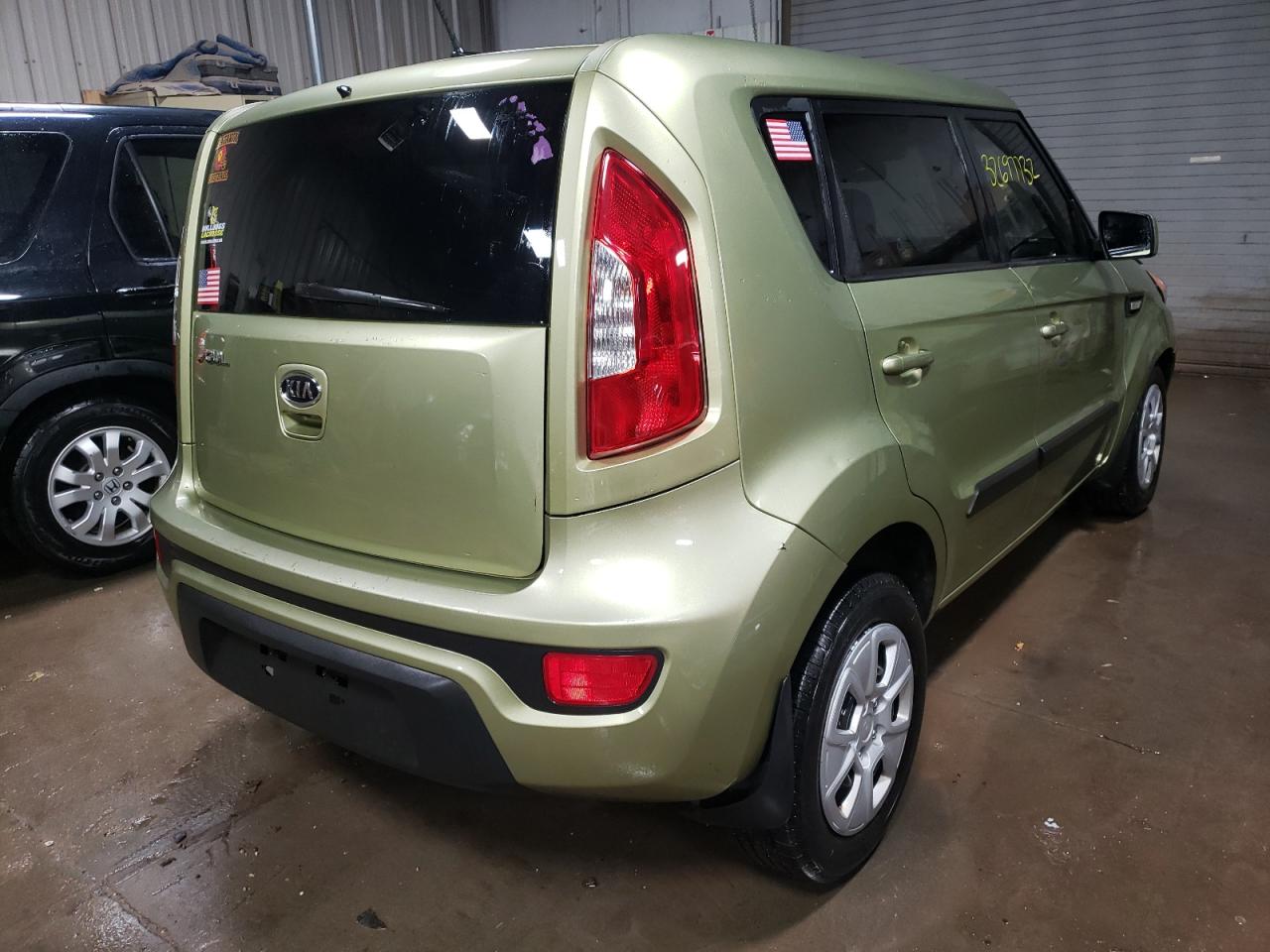 Photo 4 from auction – 2012 KIA SOUL with VIN KNDJT2A5XC7394426