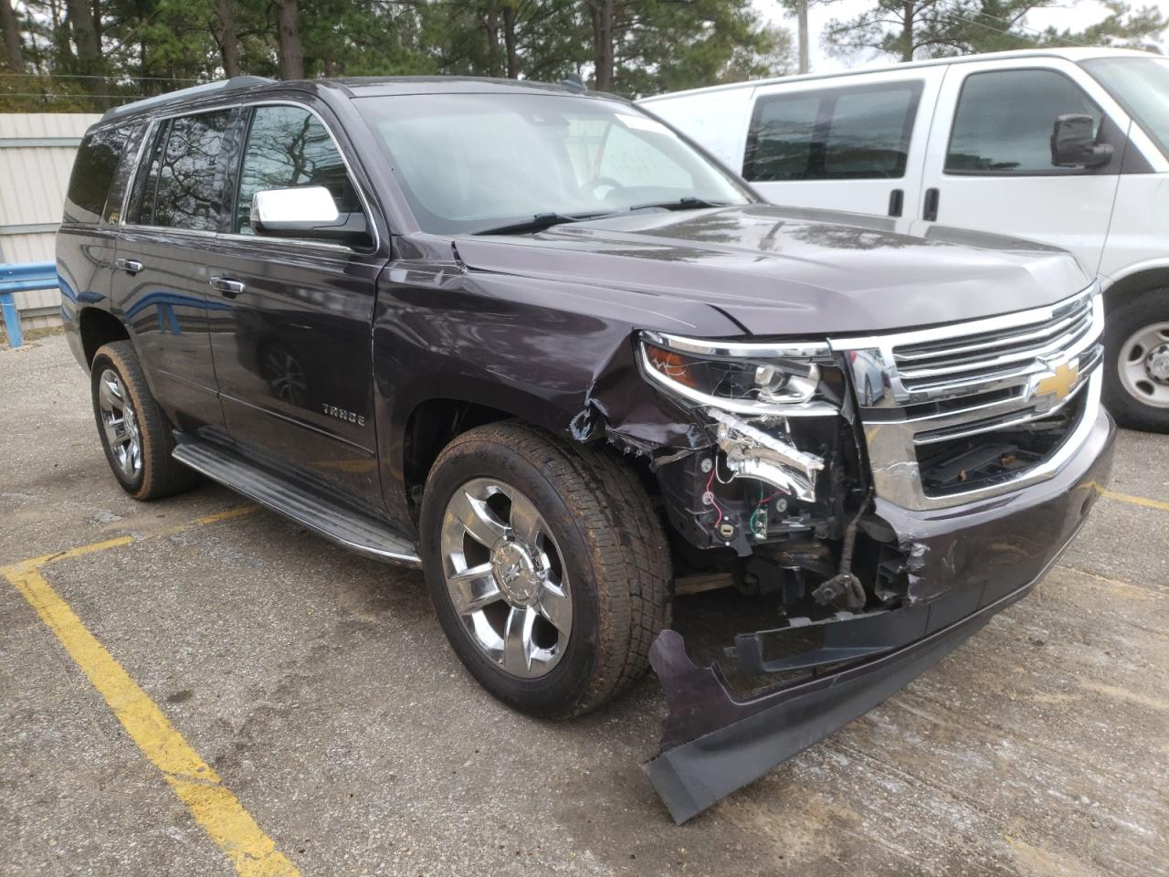 CHEVROLET TAHOE C150 2015 with VIN 1GNSCCKC8FR301300 - Photo from auction