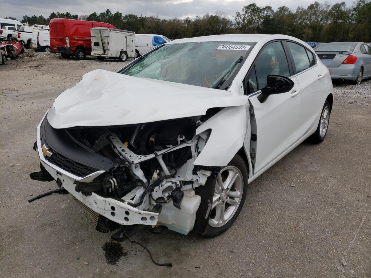 Photo 2 from auction – 2017 CHEVROLET CRUZE LT with VIN 3G1BE6SM2HS597551
