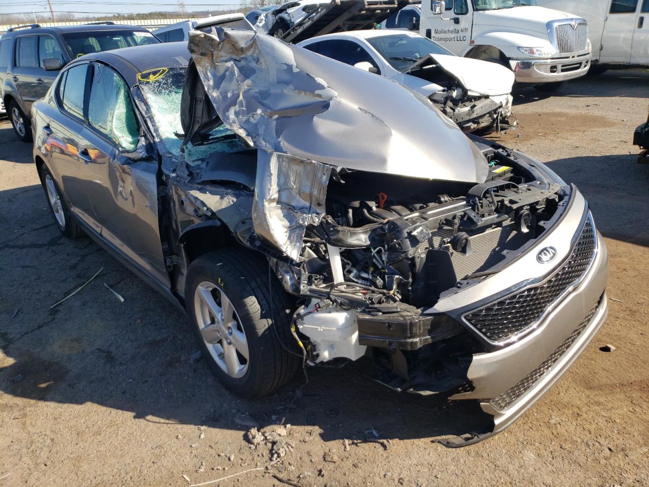KIA OPTIMA LX 2015 with VIN 5XXGM4A70FG517862 - Photo from auction