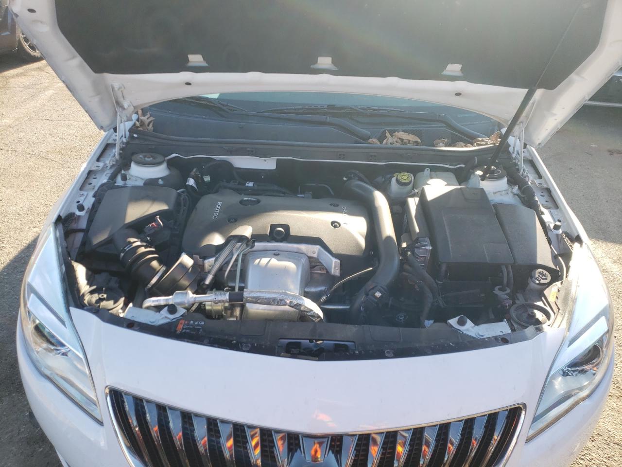 Photo 7 from auction – 2017 BUICK REGAL PREM with VIN 2G4GR5GX5H9104002