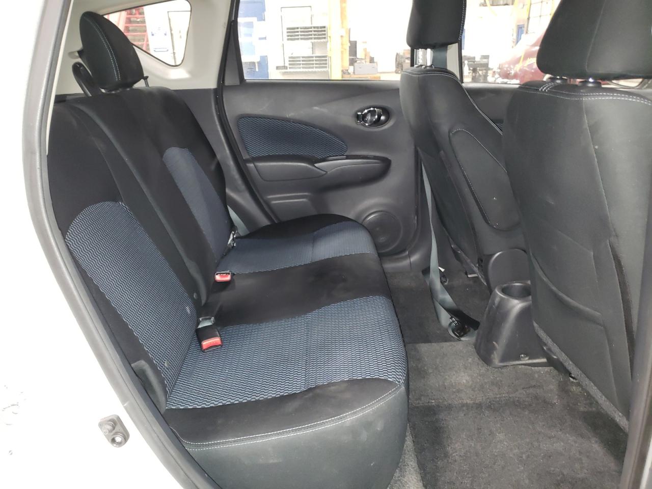 Photo 6 from auction – 2016 NISSAN VERSA NOTE with VIN 3N1CE2CP1GL392103