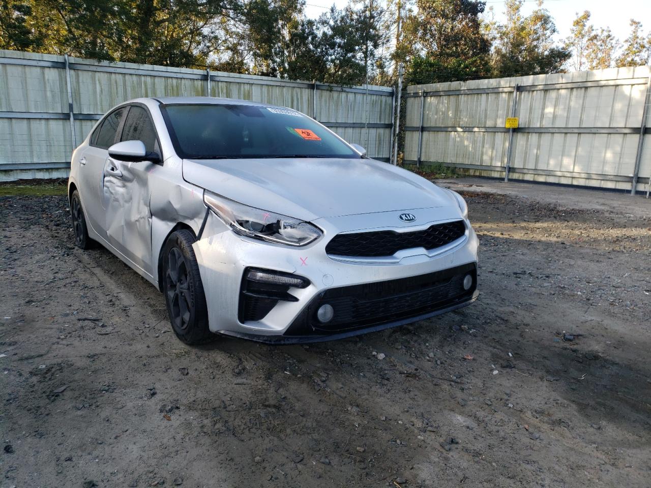KIA FORTE FE 2020 with VIN 3KPF24AD0LE245857 - Photo from auction