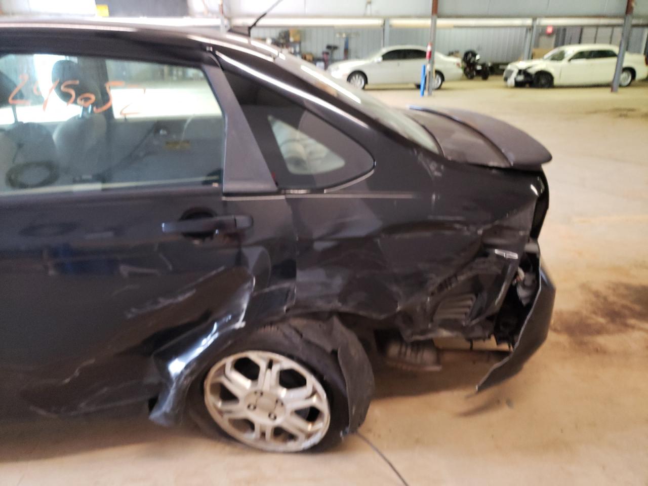 Photo 9 from auction – 2008 FORD FOCUS SE with VIN 1FAHP35N78W266389