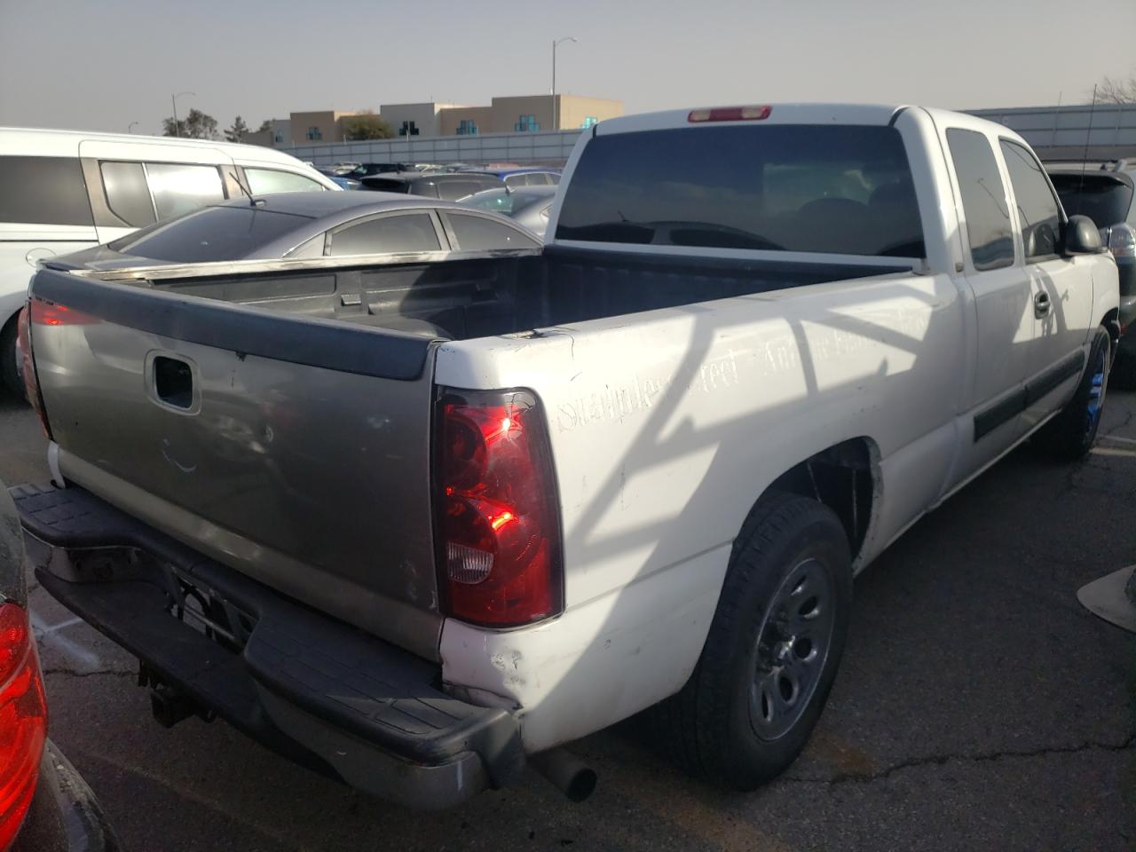 Photo 4 from auction – 2006 CHEVROLET SILVERADO with VIN 1GCEC19V26Z135874