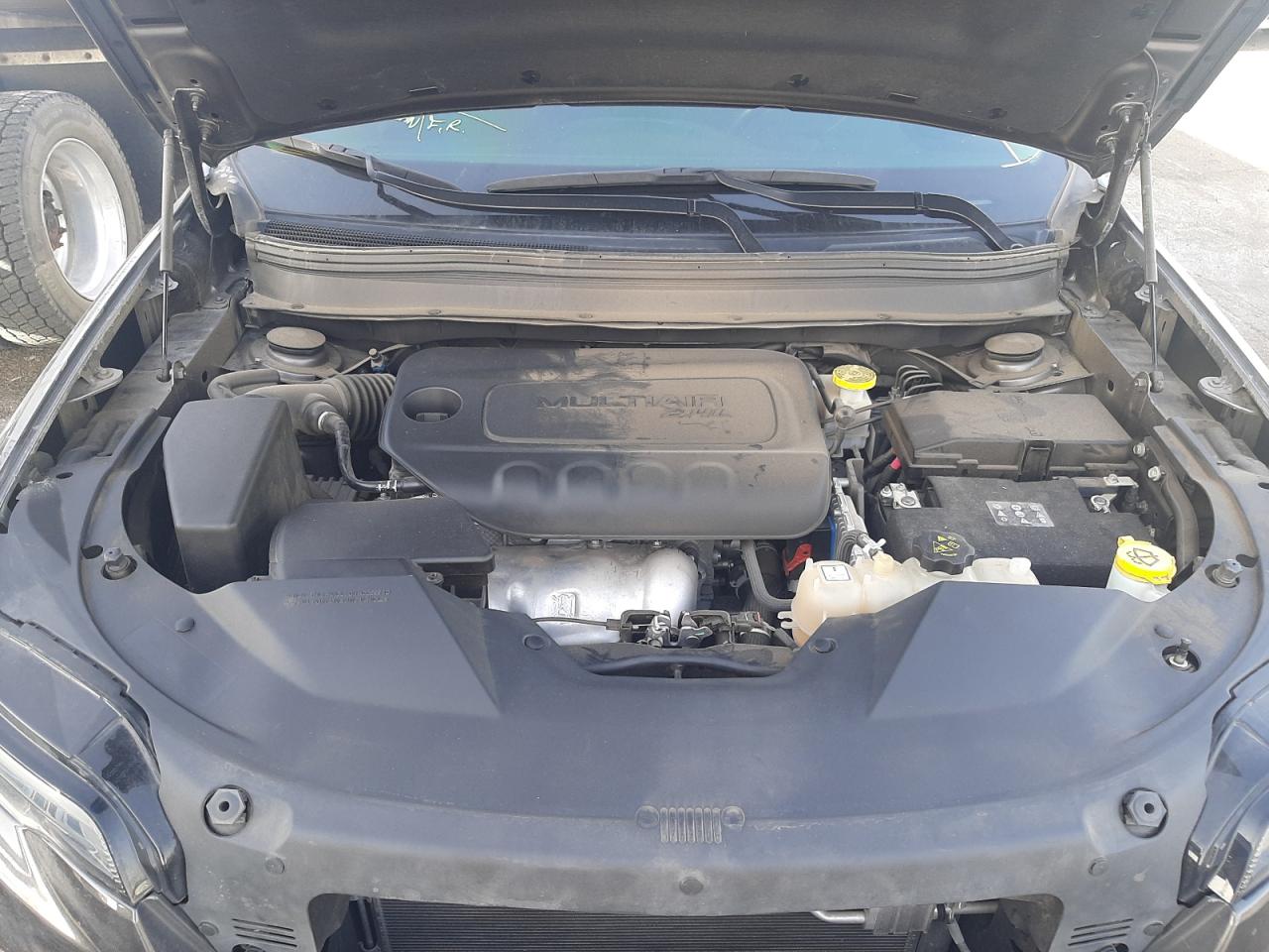 Photo 7 from auction – 2019 JEEP CHEROKEE L with VIN 1C4PJLDBXKD387290
