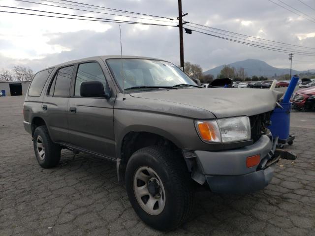 TOYOTA 4RUNNER 1998 with VIN JT3GM84R4W0030688 - Photo from auction