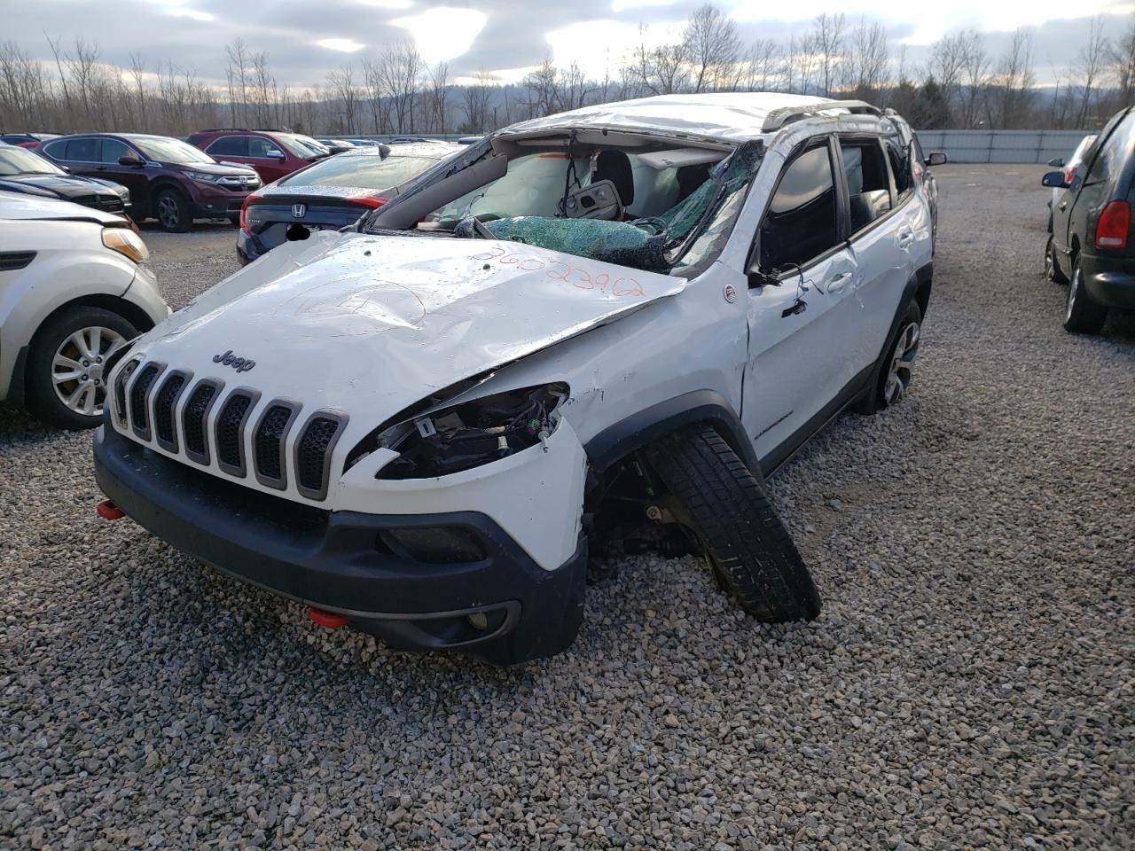 Photo 2 from auction – 2015 JEEP CHEROKEE T with VIN 1C4PJMBS4FW586127