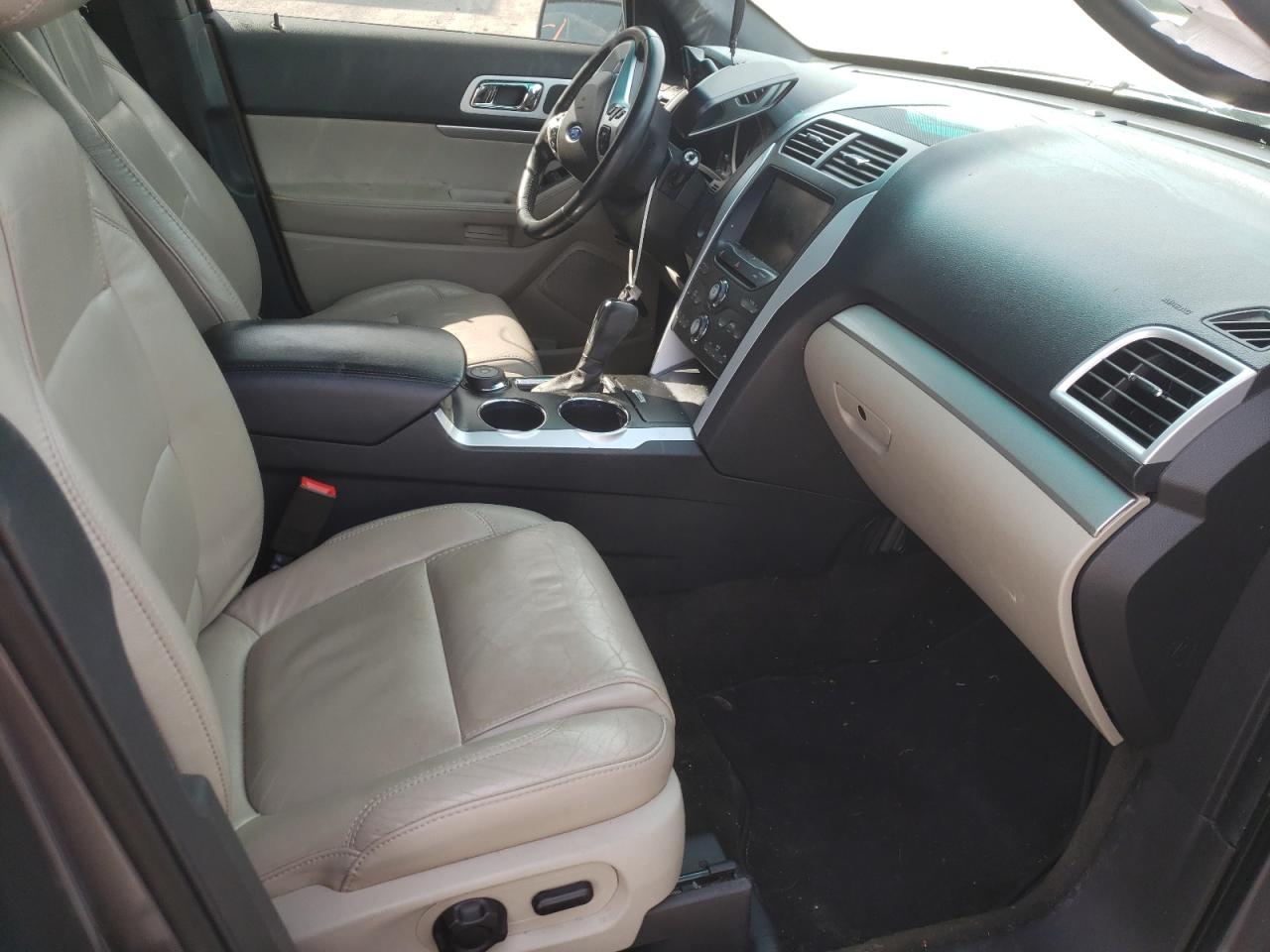 Photo 5 from auction – 2013 FORD EXPLORER X with VIN 1FM5K8D80DGB70124