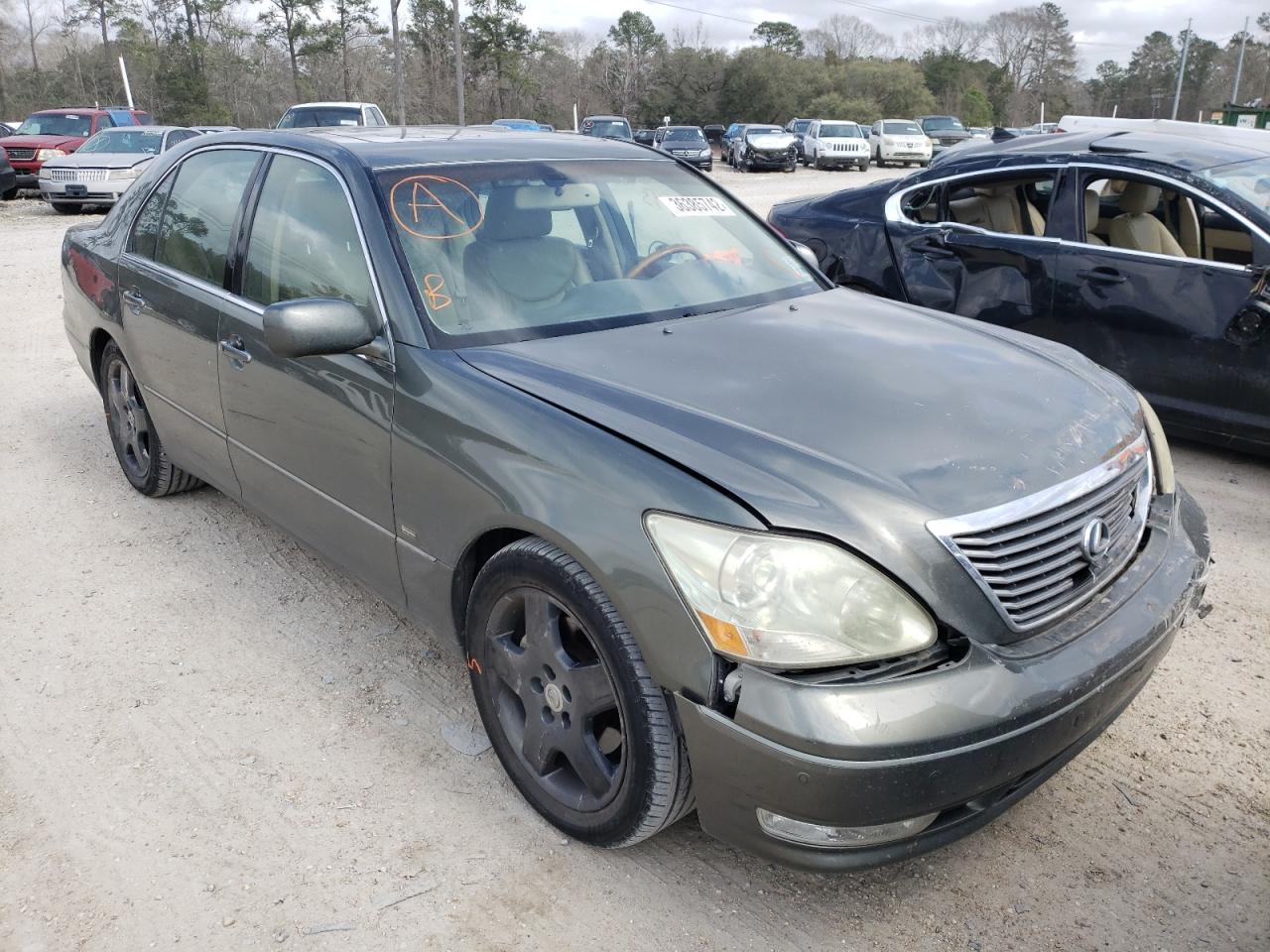 LEXUS LS 430 2004 with VIN JTHBN36FX40136826 - Photo from auction