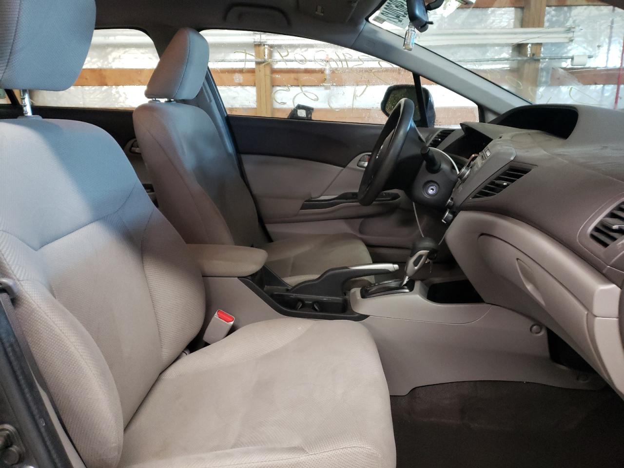 Photo 5 from auction – 2012 HONDA CIVIC LX with VIN 19XFB2F53CE100690