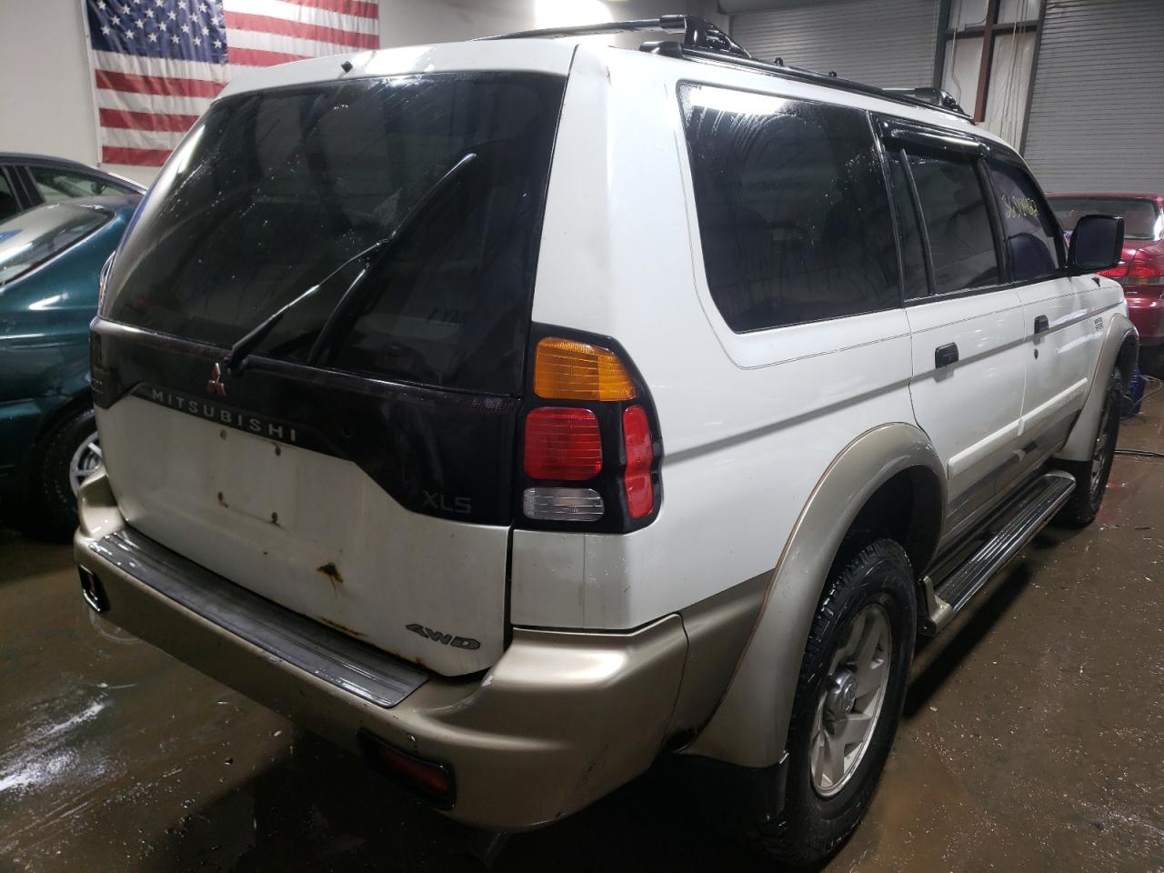 Photo 4 from auction – 2000 MITSUBISHI MONTERO SP with VIN JA4MT31H0YP038775