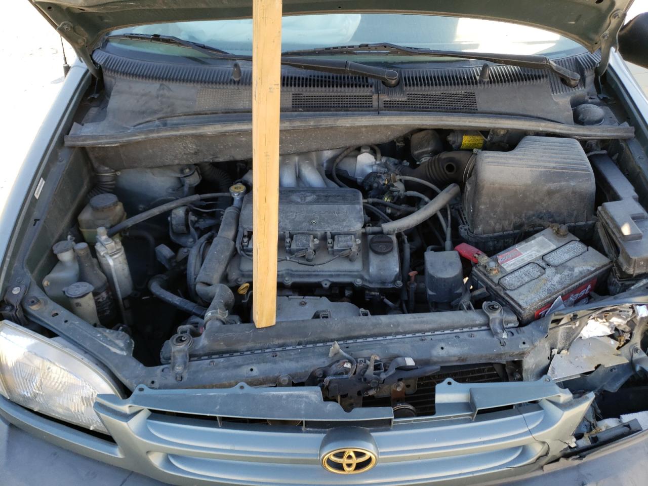 Photo 7 from auction – 2000 TOYOTA SIENNA LE with VIN 4T3ZF13C7YU301258