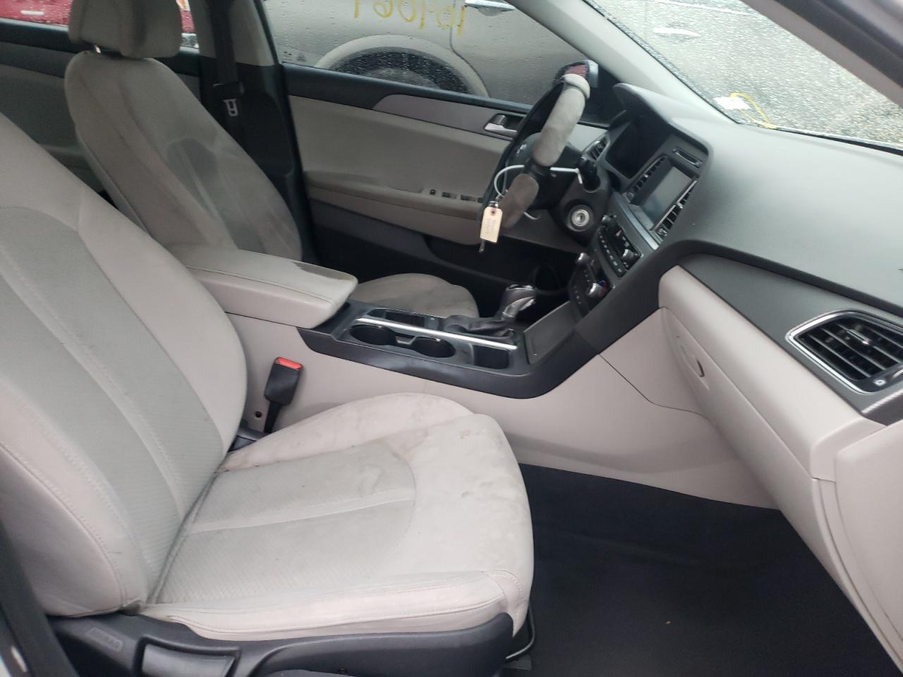 Photo 5 from auction – 2016 HYUNDAI SONATA SE with VIN 5NPE24AF2GH311002