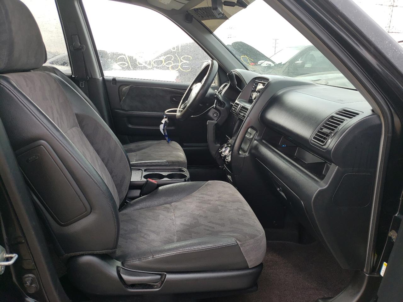 Photo 5 from auction – 2004 HONDA CR-V EX with VIN JHLRD78864C015821