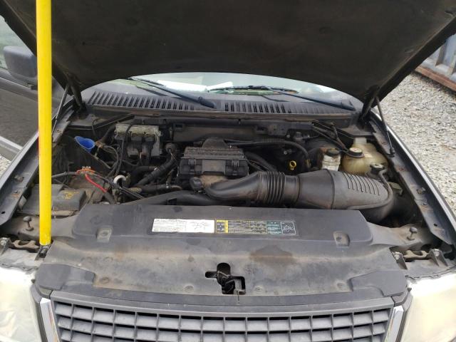 Photo 7 from auction – 2005 FORD EXPEDITION with VIN 1FMPU15545LA96942