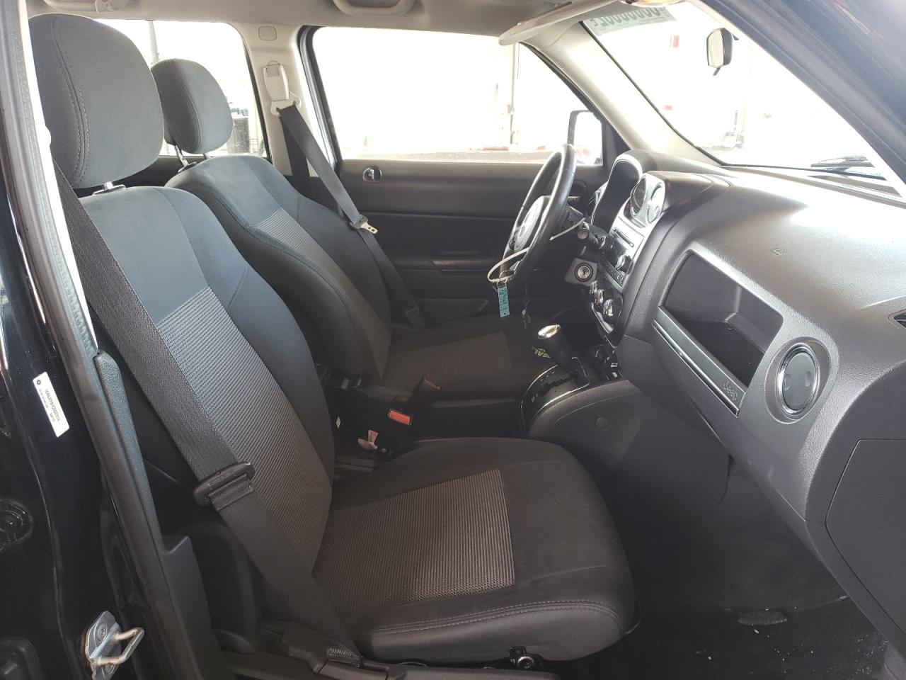 Photo 5 from auction – 2012 JEEP PATRIOT LA with VIN 1C4NJPFB1CD657214