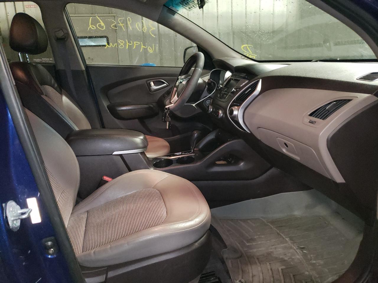 Photo 5 from auction – 2013 HYUNDAI TUCSON GLS with VIN KM8JUCAC2DU603397