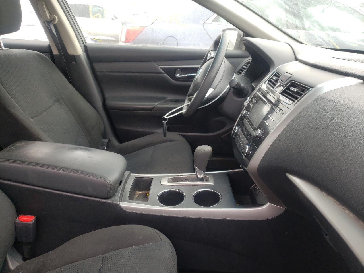 Photo 5 from auction – 2015 NISSAN ALTIMA 2.5 with VIN 1N4AL3AP3FN863711