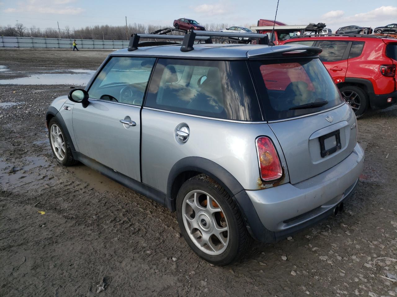 Photo 3 from auction – 2002 MINI COOPER S with VIN WMWRE33432TD53780