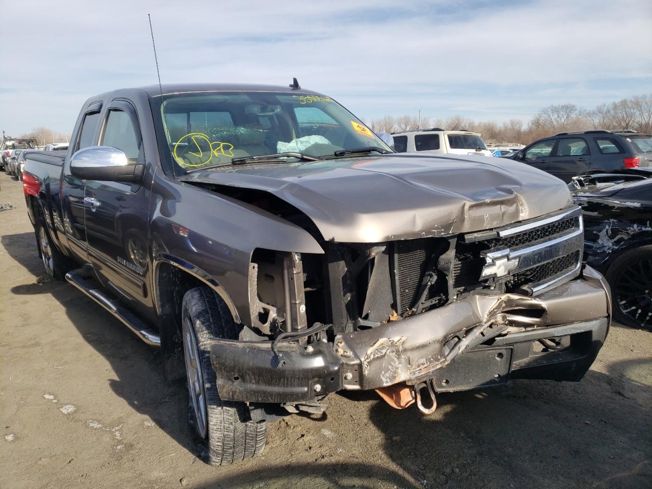 CHEVROLET SILVERADO 2011 with VIN 1GCRKTE30BZ310993 - Photo from auction