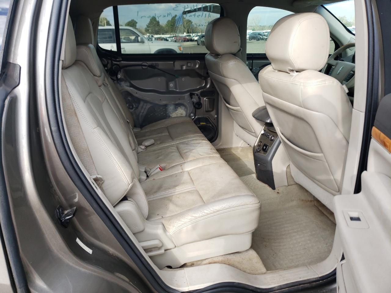 Photo 6 from auction – 2012 LINCOLN MKT with VIN 2LMHJ5AT0CBL54996
