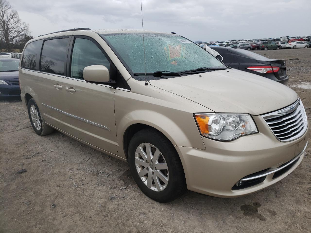 CHRYSLER TOWN & COU 2015 with VIN 2C4RC1BG3FR602002 - Photo from auction