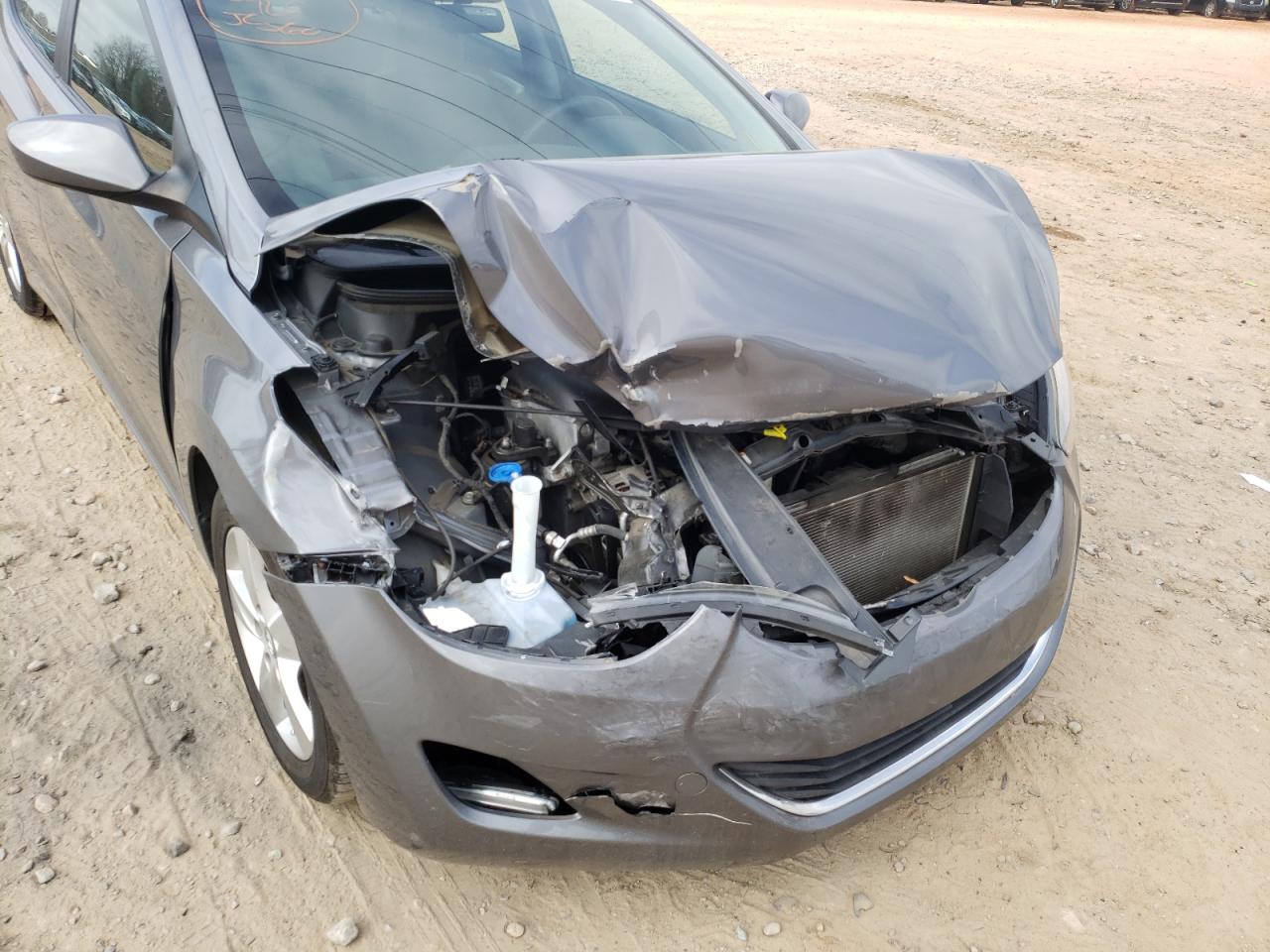 Photo 9 from auction – 2012 HYUNDAI ELANTRA GL with VIN 5NPDH4AEXCH117250