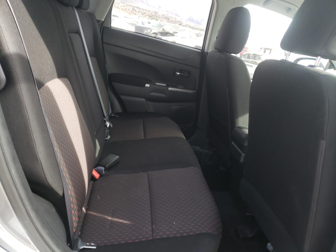 Photo 6 from auction – 2019 MITSUBISHI OUTLANDER with VIN JA4AR3AU1KU013715