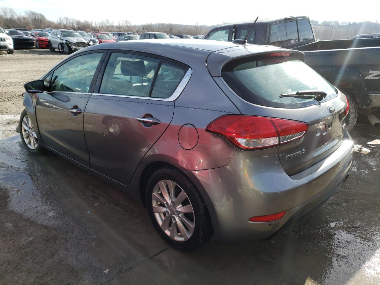 Photo 3 from auction – 2015 KIA FORTE EX with VIN KNAFX5A87F5270987