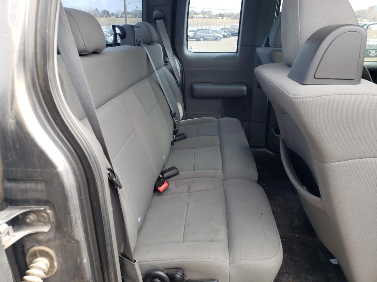 Zdjęcie 6 z aukcji – 2004 FORD F150 z VIN 1FTRX14WX4NC22013