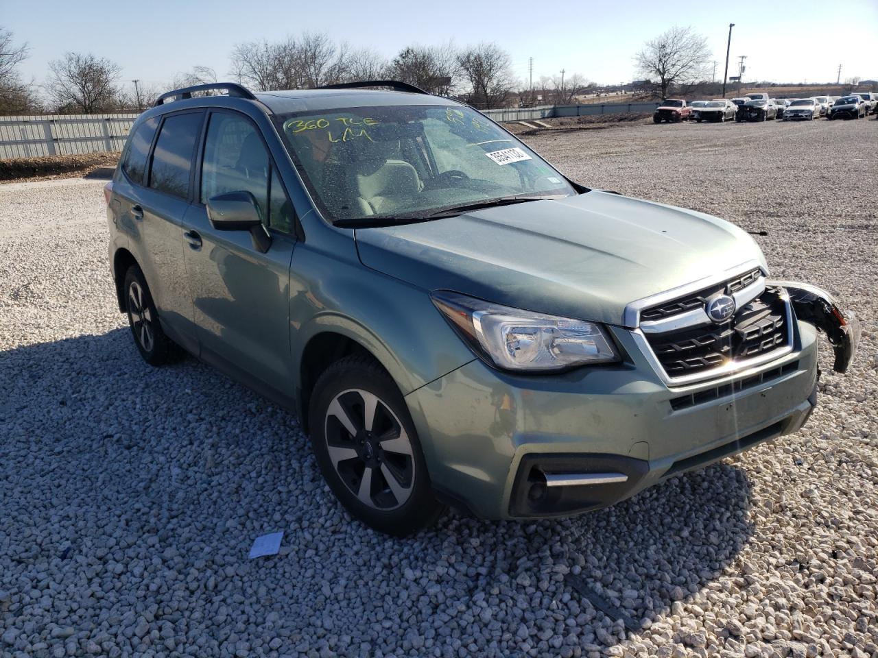 SUBARU FORESTER 2 2018 with VIN JF2SJADC5JH592192 - Photo from auction