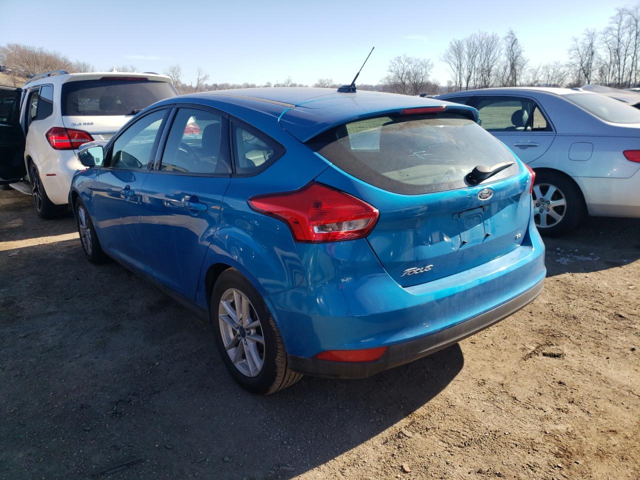 Photo 3 from auction – 2016 FORD FOCUS SE with VIN 1FADP3K21GL201563