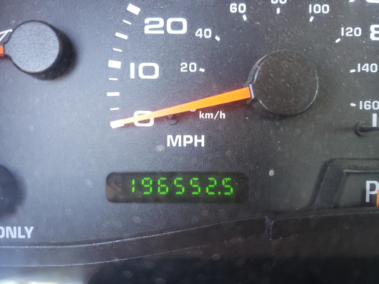 Photo 8 from auction – 2005 FORD EXCURSION with VIN 1FMSU43P65EA12821