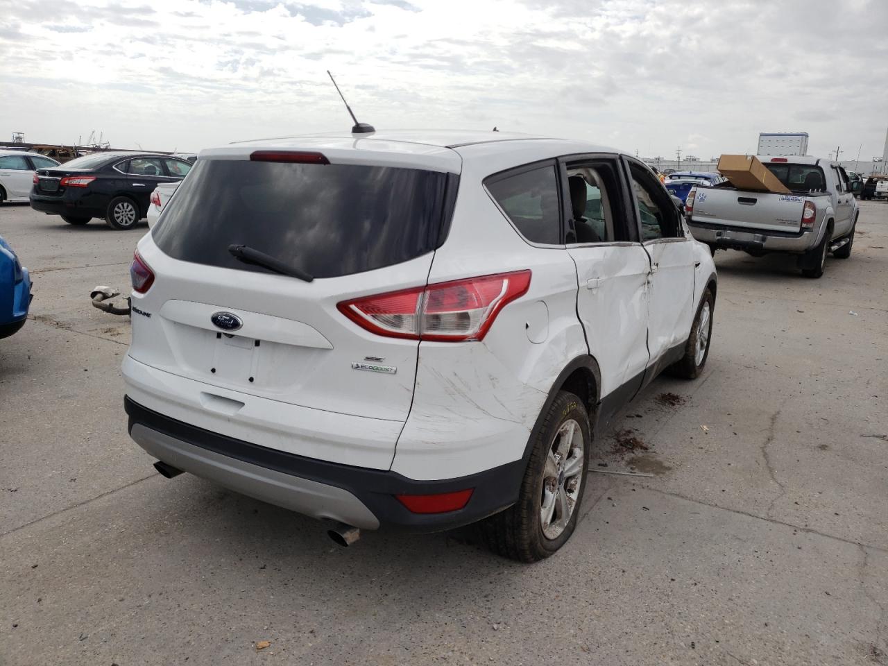 Photo 4 from auction – 2014 FORD ESCAPE SE with VIN 1FMCU0GX1EUD13851
