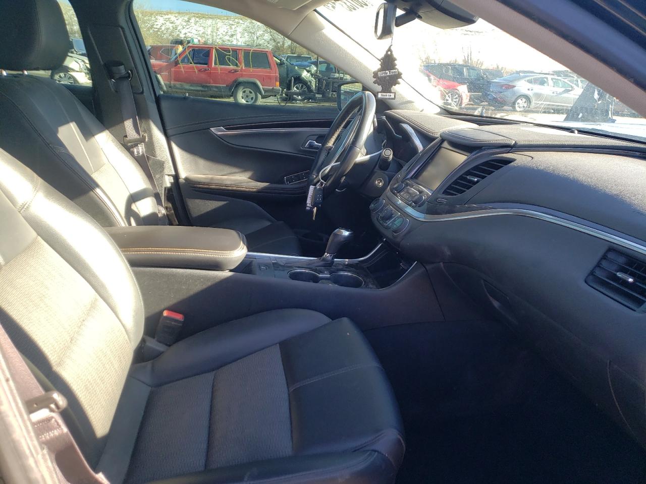 Photo 5 from auction – 2017 CHEVROLET IMPALA LT with VIN 2G1105S31H9146152