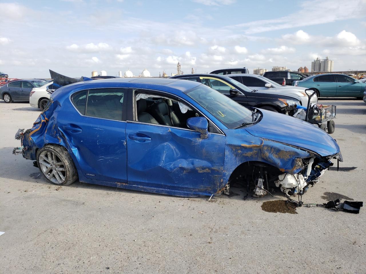 Photo 9 from auction – 2017 LEXUS CT 200 with VIN JTHKD5BHXH2296768