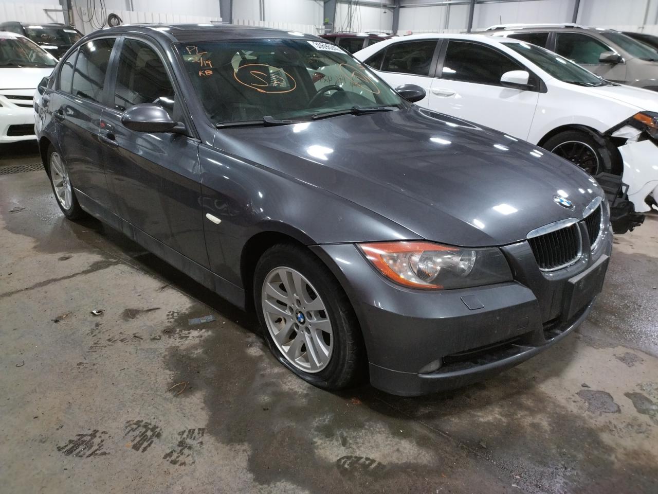 BMW 328 XI 2007 with VIN WBAVC93567KX53780 - Photo from auction