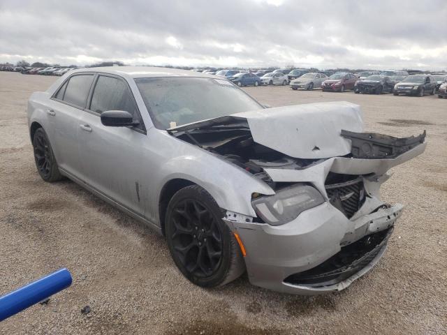 CHRYSLER 300 TOURIN 2019 with VIN 2C3CCAAG9KH589932 - Photo from auction