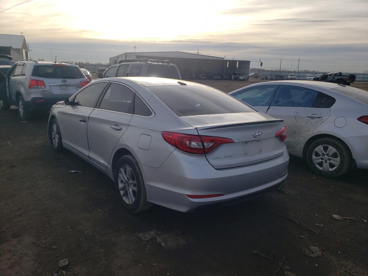 Photo 3 from auction – 2017 HYUNDAI SONATA SE with VIN 5NPE24AF2HH484066