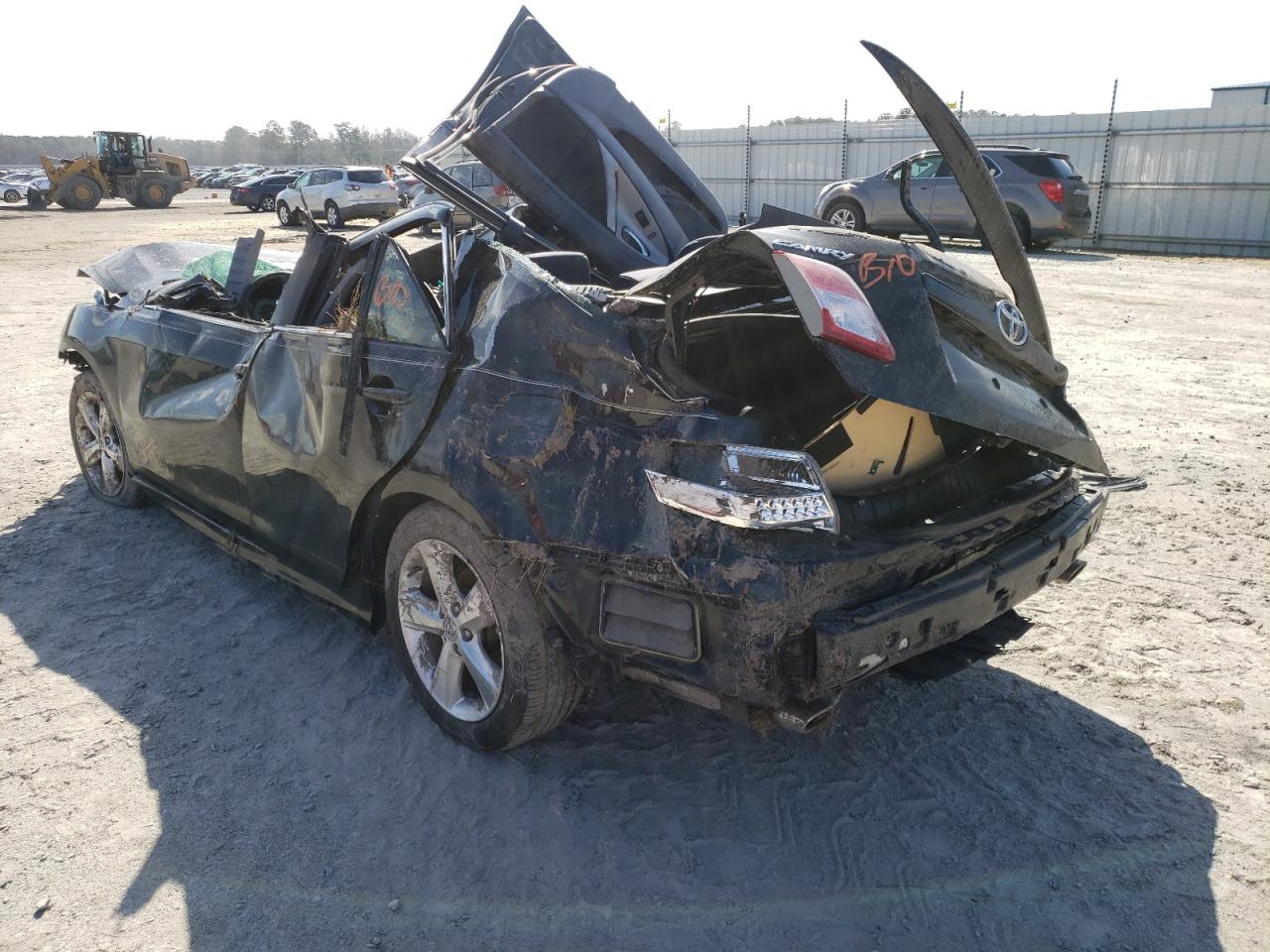 Photo 3 from auction – 2011 TOYOTA CAMRY BASE with VIN 4T1BF3EKXBU687188