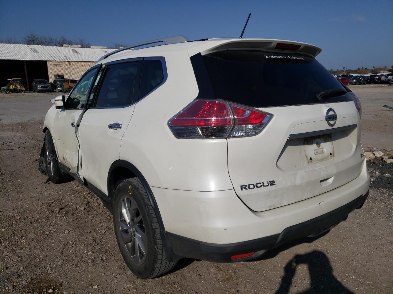 Photo 3 from auction – 2015 NISSAN ROGUE S with VIN 5N1AT2MT7FC765902