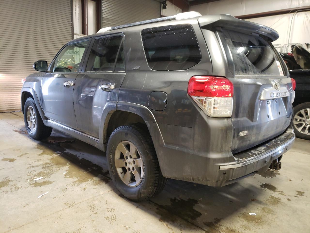 Photo 3 from auction – 2011 TOYOTA 4RUNNER SR with VIN JTEBU5JR7B5064786